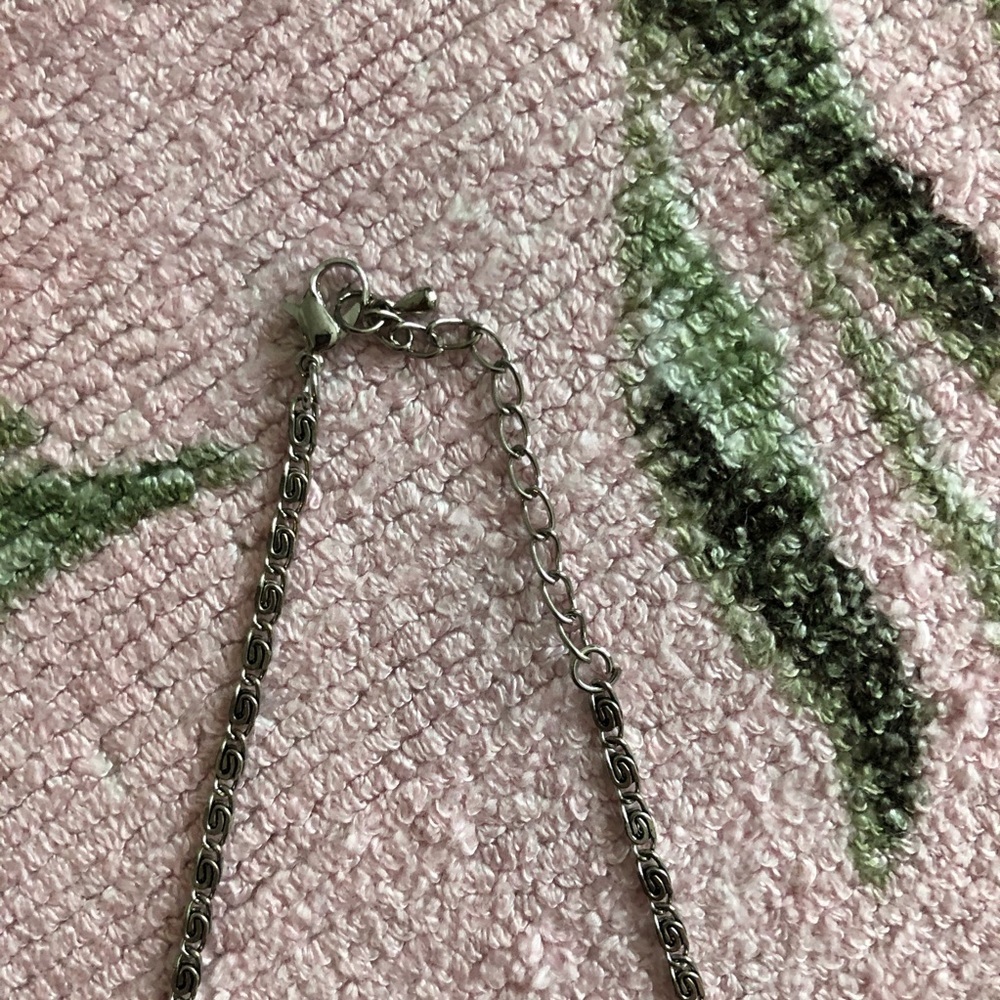 Silver necklace w/ Swarovski crystals - Picture 7 of 12